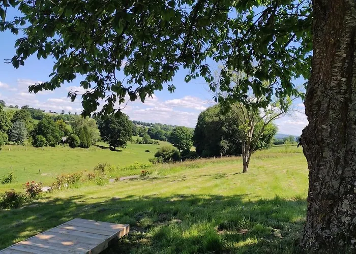 Equipe Au Sein D'une Fermette Apartment *