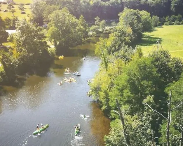 Equipe Au Sein D'une Fermette